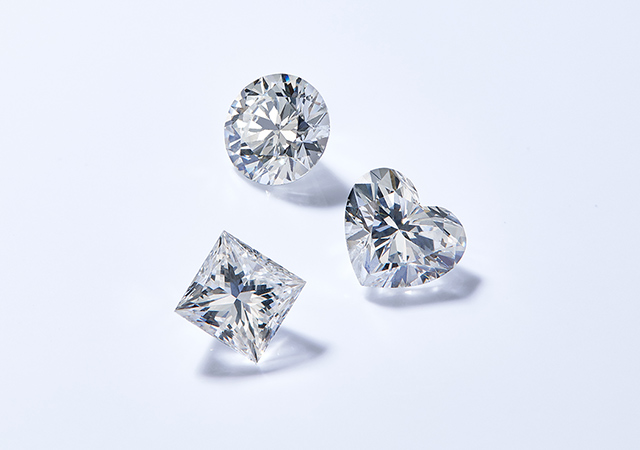 個性豊かなダイヤモンドのバリエーション