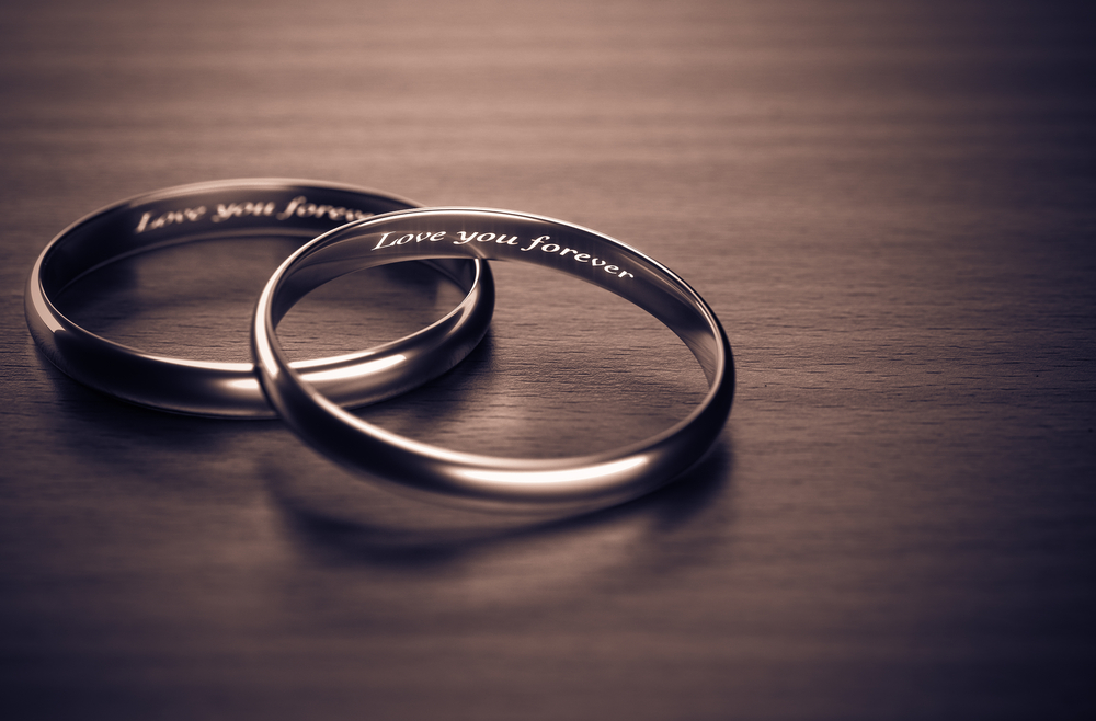 結婚指輪/婚約指輪の刻印におすすめのアイデア5選！唯一無二の