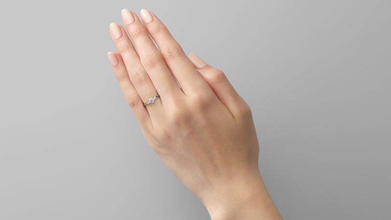 アステローペ｜婚約指輪（エンゲージリング）｜カップルに人気の婚約 