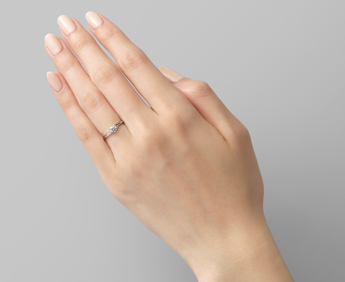アルフェラ｜婚約指輪（エンゲージリング）｜カップルに人気の婚約指輪 