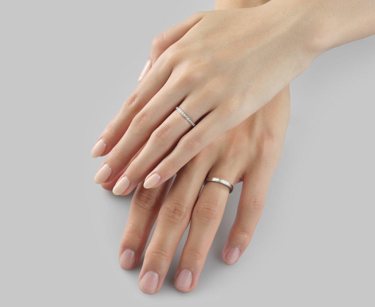 パエンナ｜結婚指輪（マリッジリング）｜カップルに人気の婚約指輪