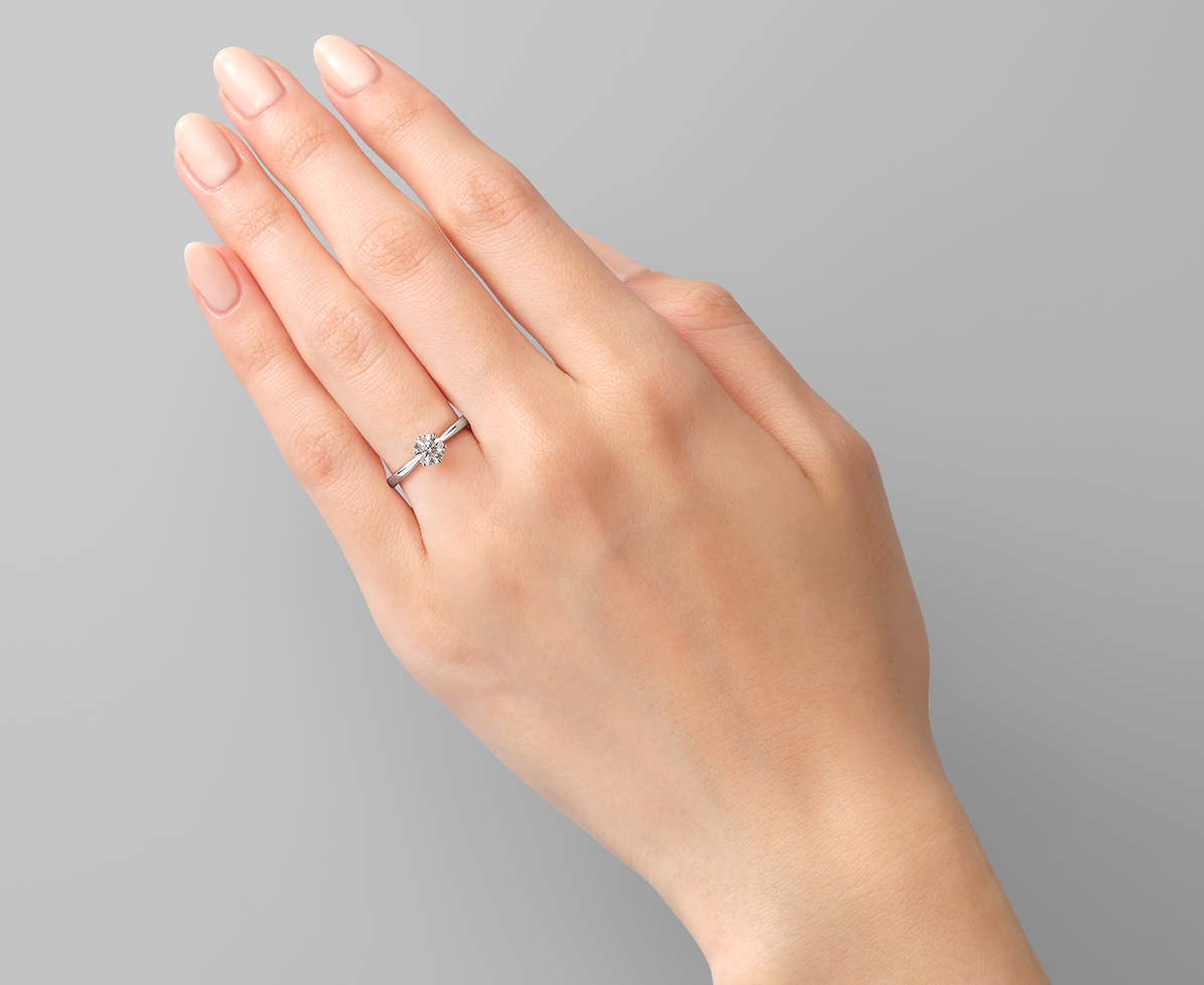 シグナ｜婚約指輪（エンゲージリング）｜カップルに人気の婚約指輪 